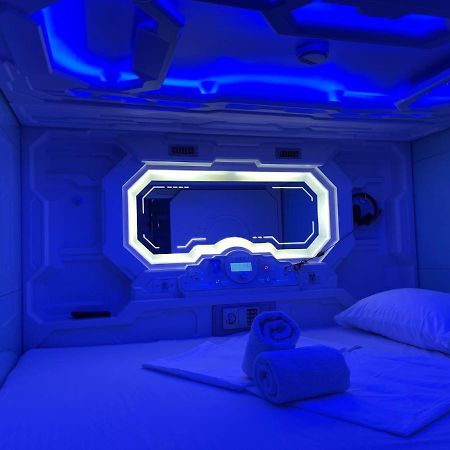 ماكتان Bmax Spacepods المظهر الخارجي الصورة